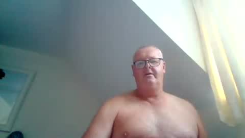 curiousax77 online show from July 15, 1:12 pm