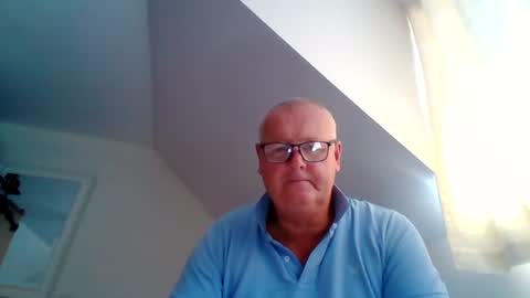 curiousax77 online show from August 11, 12:07 pm