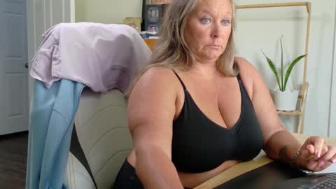 curious couple online show from March 31, 7:44 pm