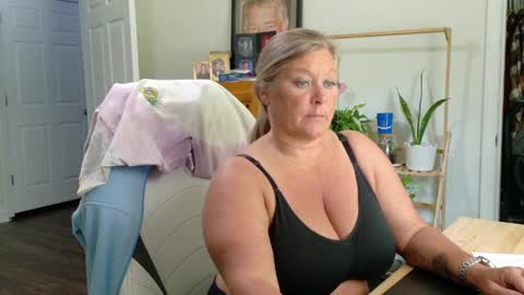 curious couple online show from May 12, 5:02 pm