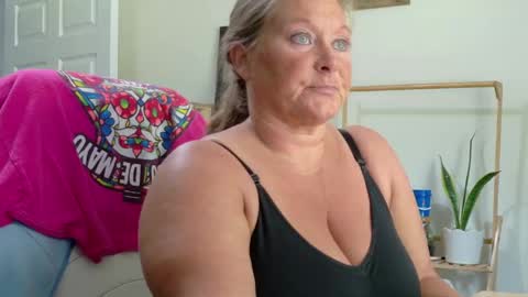 curious couple online show from June 3, 6:44 pm