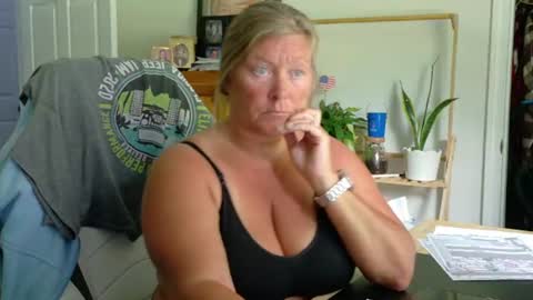 curious couple online show from August 10, 7:37 pm