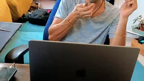 curiousgenie online show from August 10, 10:27 am