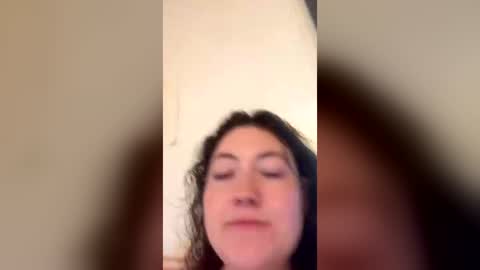 curliegirlee online show from July 5, 1:41 am