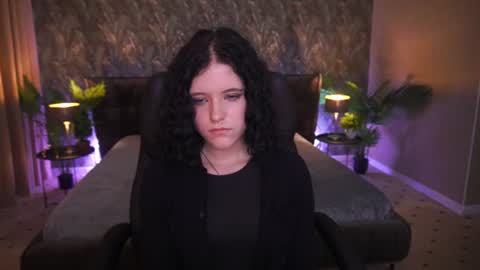 curly_cleo online show from July 27, 1:27 pm