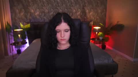 curly_cleo online show from July 27, 4:45 pm