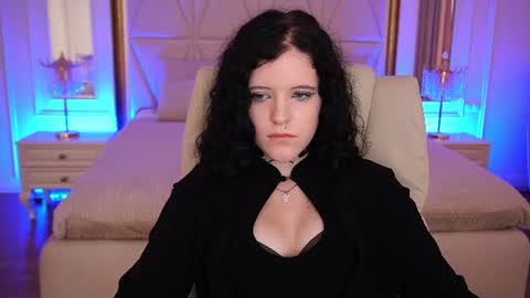 curly_cleo online show from August 5, 8:56 am