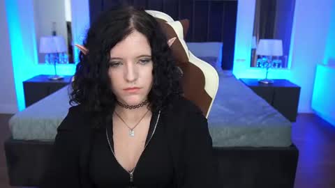 curly_cleo online show from August 7, 4:18 pm