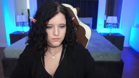 curly_cleo online show from August 7, 5:24 pm