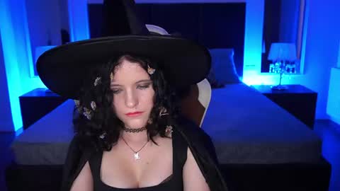 curly_cleo online show from August 10, 4:19 pm