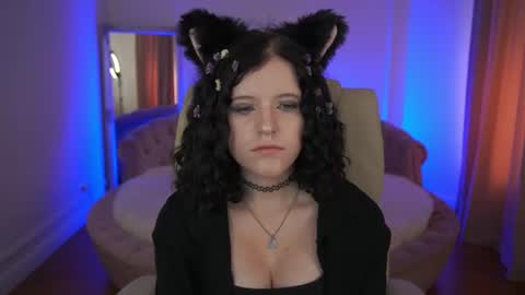 curly_cleo online show from August 15, 12:09 pm