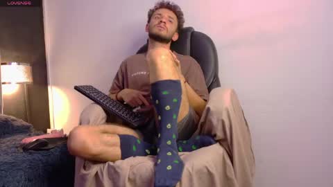 curly online show from May 12, 2:39 pm