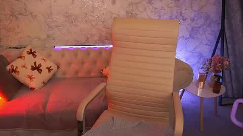 curlycandyxx online show from April 30, 3:15 pm