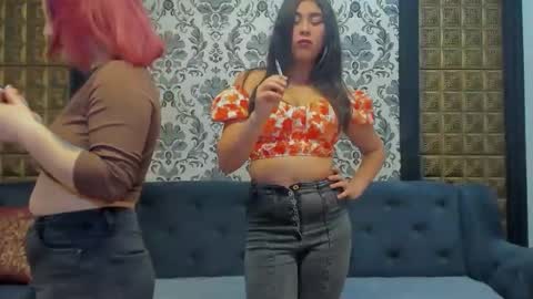Dia Roxy online show from March 2, 5:15 am