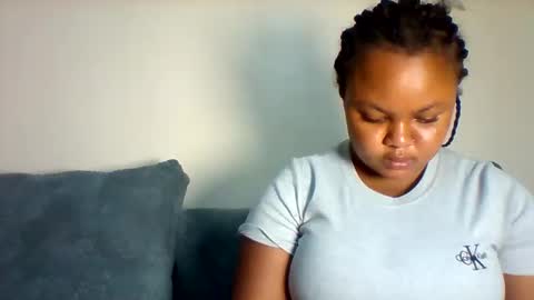 curvy_babe1 online show from April 29, 10:29 am