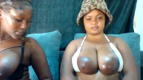 curvy_babe1 online show from May 3, 6:29 am