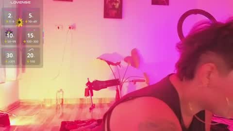 curvy_hot_luna online show from August 10, 10:44 pm