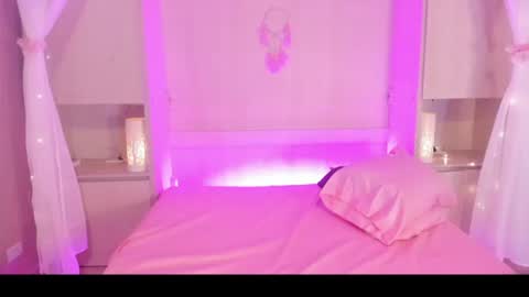 IZZA online show from August 1, 7:47 am