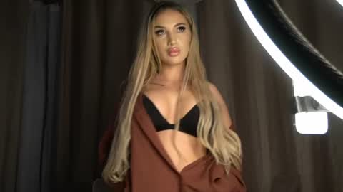 Kiki online show from August 12, 1:08 am