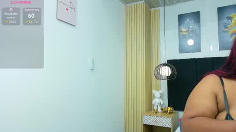 curvyhomebebe online show from August 6, 7:35 pm