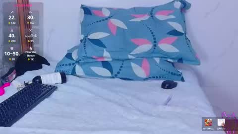 curvyhomebebe online show from August 9, 8:21 pm