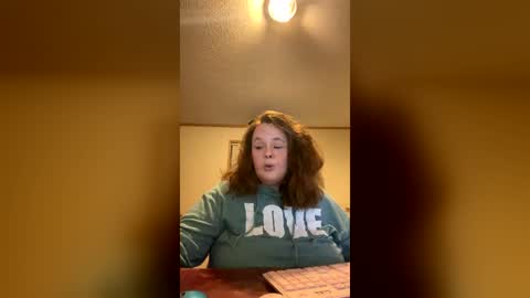 dahlia -kim online show from July 26, 7:13 am