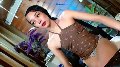 BBY CURLYHANNA online show from August 8, 1:33 pm