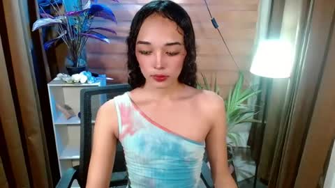 BBY CURLYHANNA online show from August 11, 6:32 pm