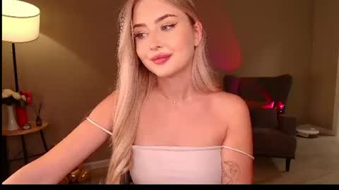 Kira  online show from July 10, 2:56 pm