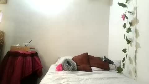 cute___hecate___ online show from August 9, 4:02 am