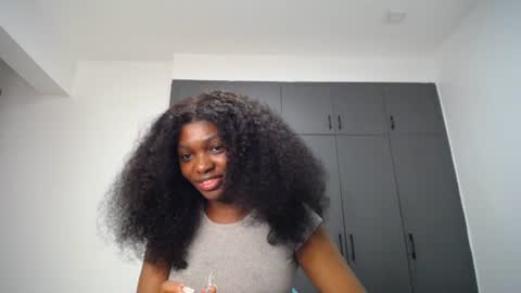 Liya online show from September 1, 11:28 pm