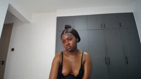 Liya online show from September 6, 8:26 pm