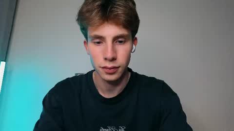 Brian  online show from August 3, 11:34 pm