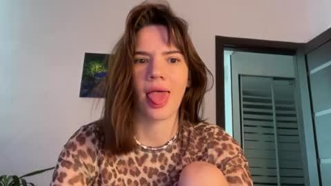 cute_bubbles online show from July 10, 11:49 am