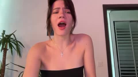 cute_bubbles online show from July 26, 2:11 pm