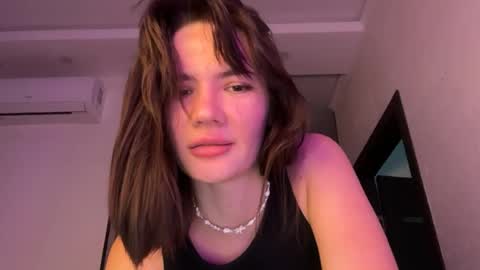cute_bubbles online show from August 8, 5:02 pm