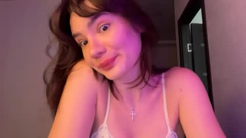 cute_bubbles online show from August 15, 4:33 pm