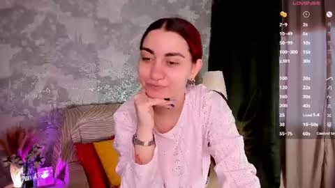 Caroline online show from August 5, 3:15 am