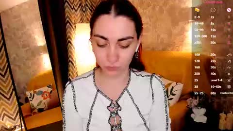 Caroline online show from August 6, 7:40 am