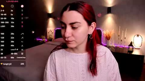 Caroline online show from August 7, 3:17 am