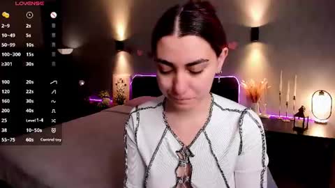 Caroline online show from August 17, 2:16 am