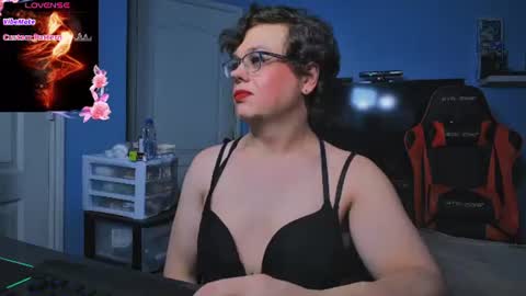 cute_doll_vanessa online show from July 22, 9:22 am