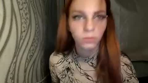 cute_foxis online show from June 24, 9:28 pm