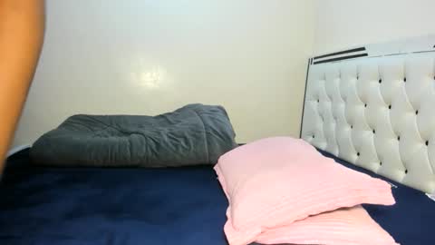 cute_gee43 online show from May 20, 10:44 pm