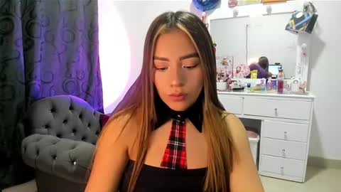 Katherine Independent model online show from August 5, 5:49 am