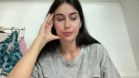 cute_kriss94 online show from July 26, 9:20 pm