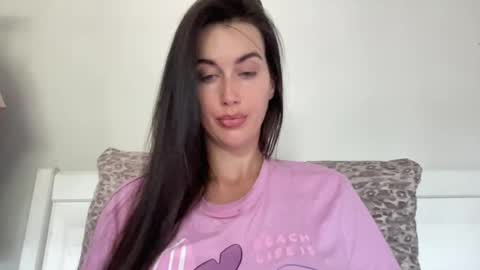 cute_kriss94 online show from July 27, 1:38 pm