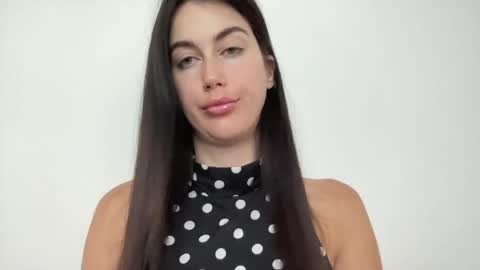 cute_kriss94 online show from August 9, 1:34 pm