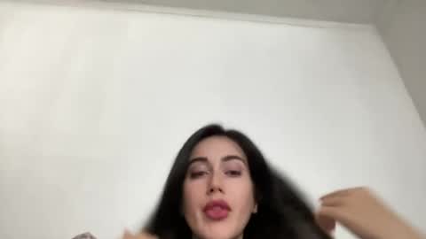 cute_kriss94 online show from August 15, 5:17 pm