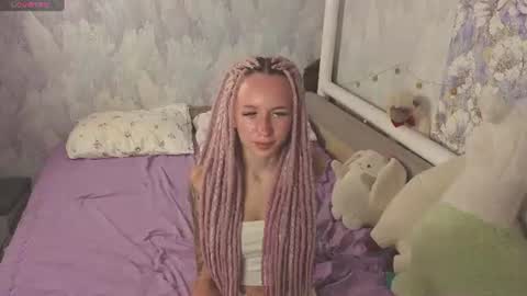 Luucy online show from August 3, 8:32 am